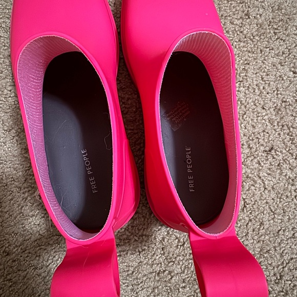 Free People High Street Rain Boots -Dragon Fruit - Picture 2 of 3